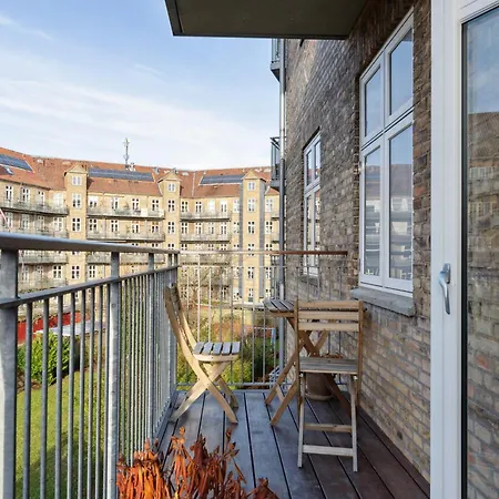 Hyggelig & Lys Med Plads Til 4 Naer Zoo Apartamento